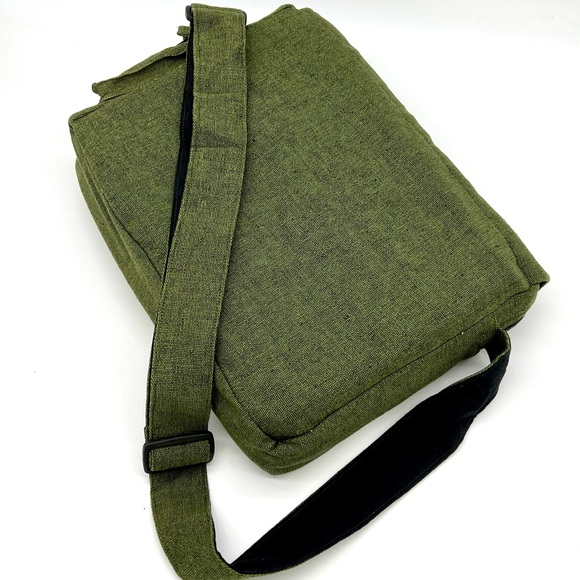 Yin Yang Embroidered Laptop Messenger Bag - Picture 10 of 15